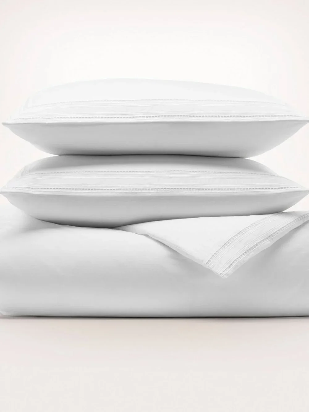 Boll & Branch Signature Duvet Set in white, full/ queen